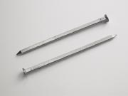 Гвоздей с квадратно стебло